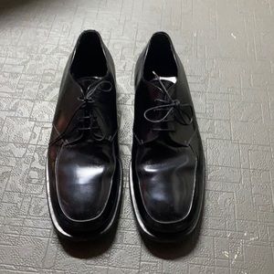 Men’s PRADA dress shoes
